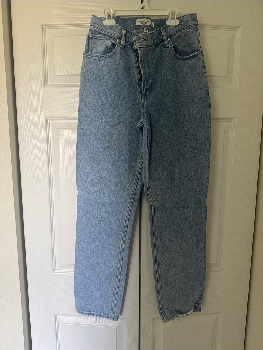Abercrombie & Fitch The 90’s Straight Curve Love